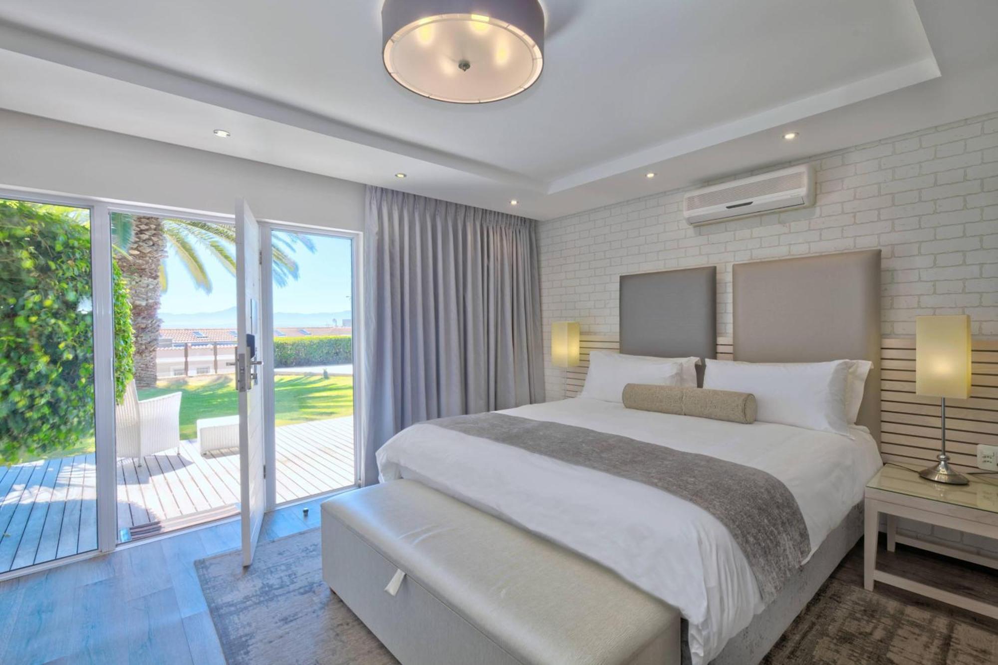 Protea Hotel By Marriott Mossel Bay Exterior foto